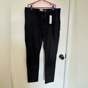 Jordache Stay Black Curvy Skinny Jeans Size 16